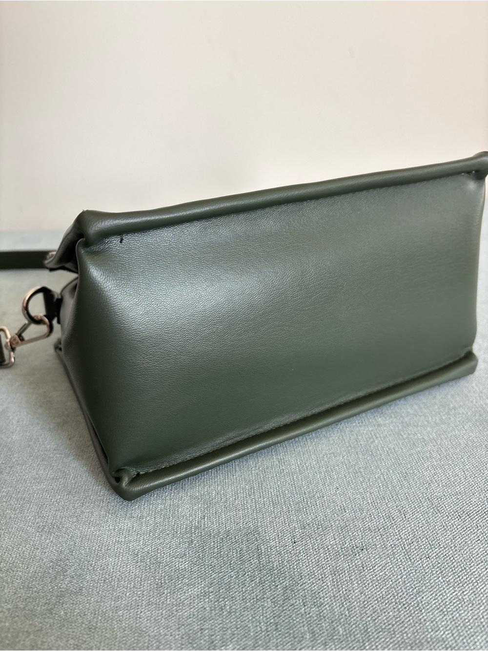 Steve Madden Quilted Forrest Green Crossbody Top-Handle Bag - Picture 5 of 5